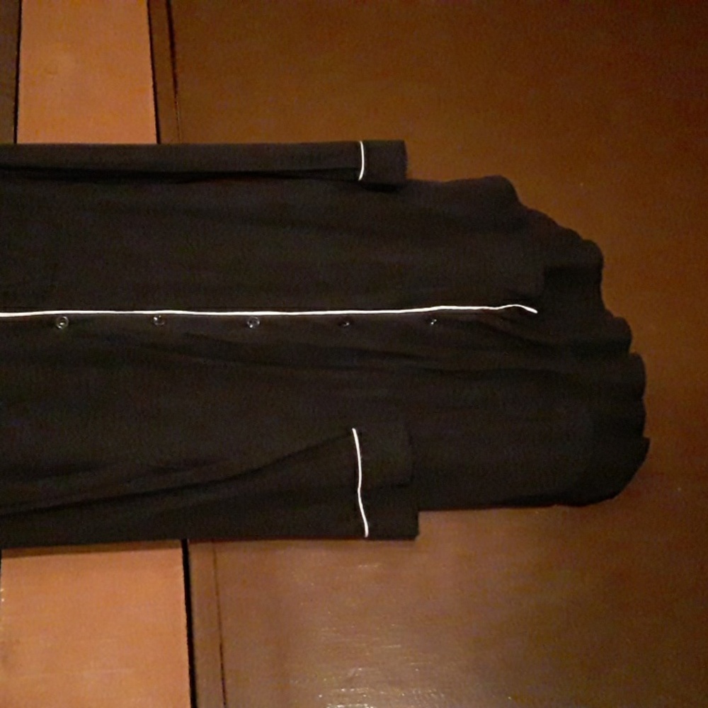 Victoria's Secret Small Black With Pink Trim Long Sleeve Button down Nightshirt - Picture 2 of 12